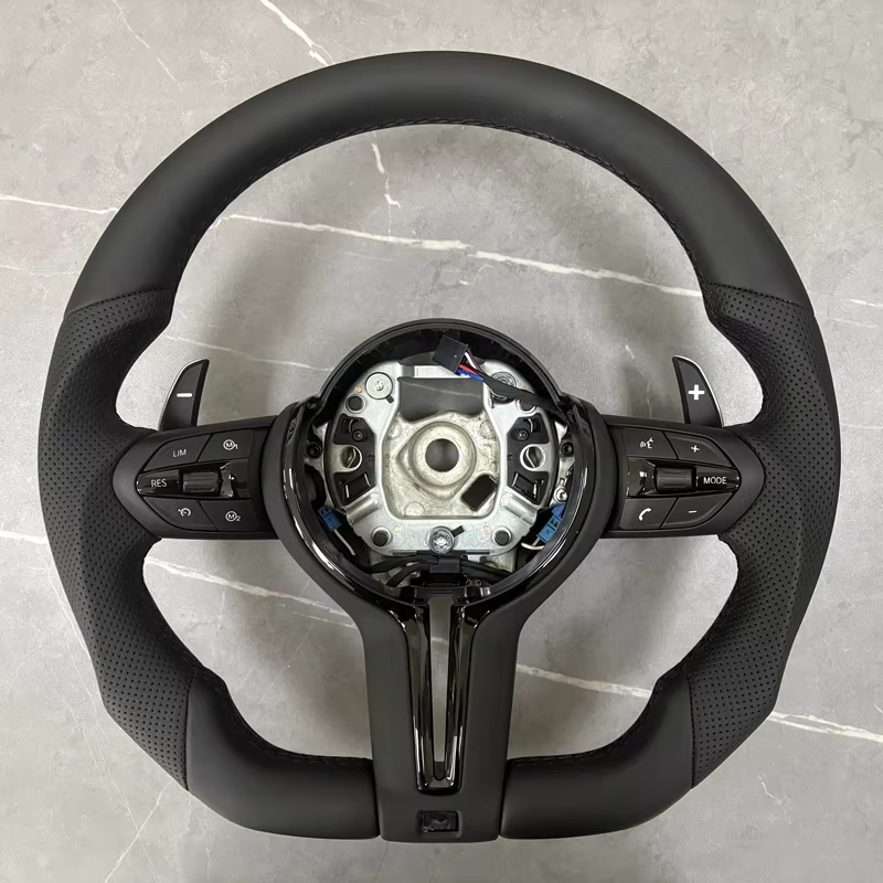 Auf Lager Leder-Autolenkrad F1 – Car Accessories For Steering Wheel Bewertung und Preis